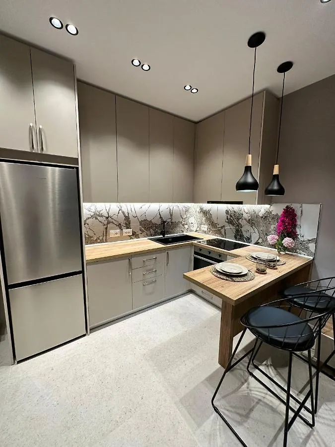 Seahana Apartment Himare 0*,
