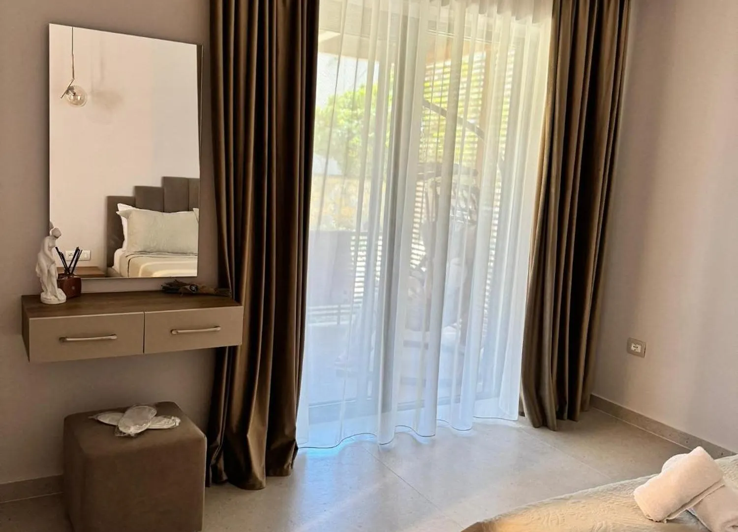 Seahana Apartment Himare Albania